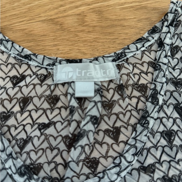 Tractr 2 Piece Tank And Cardigan,  Hearts Print, Girls, Size M, Worn - Picture 9 of 10